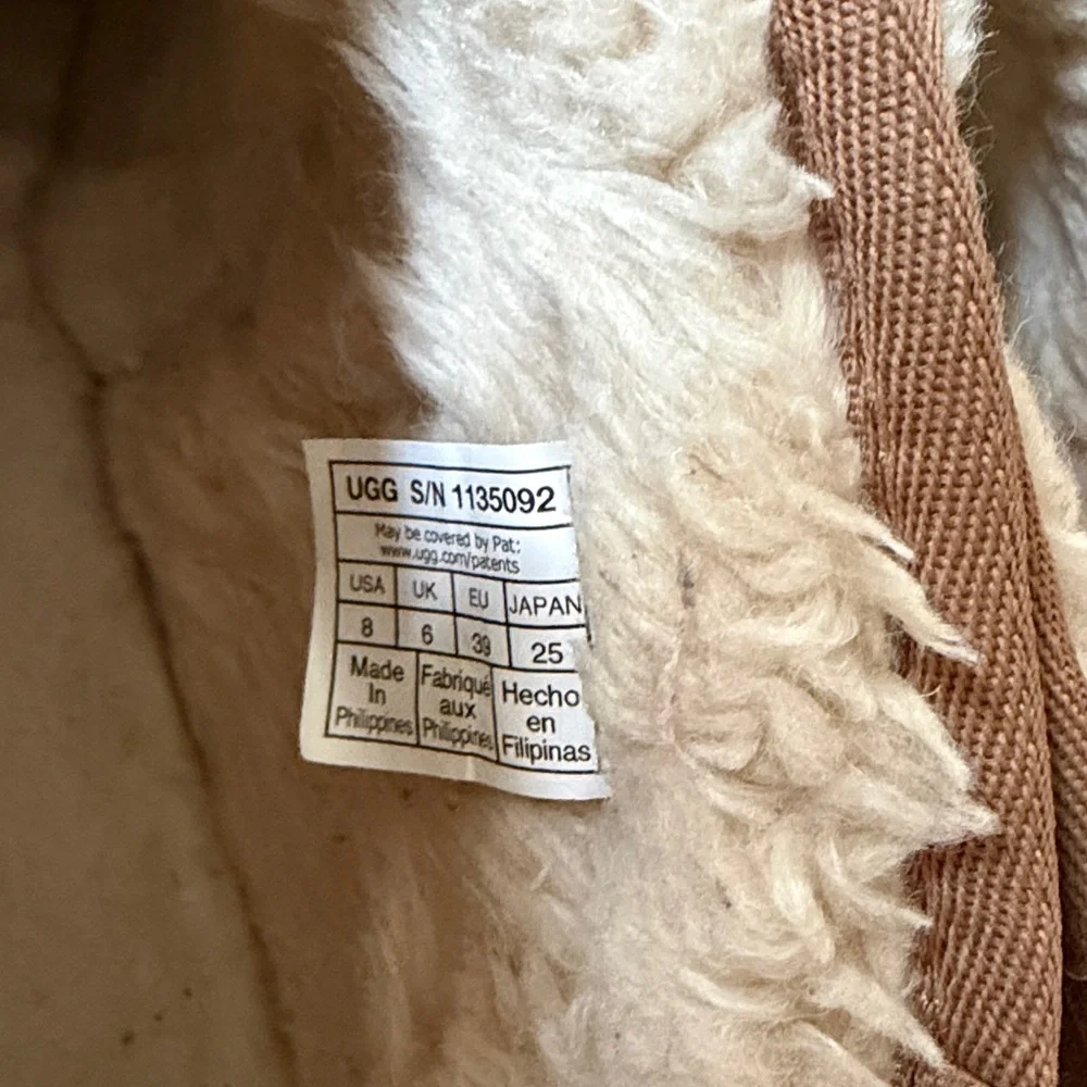 UGG Classic Ultra Mini Platform Boots Tan - Picture 2 of 9